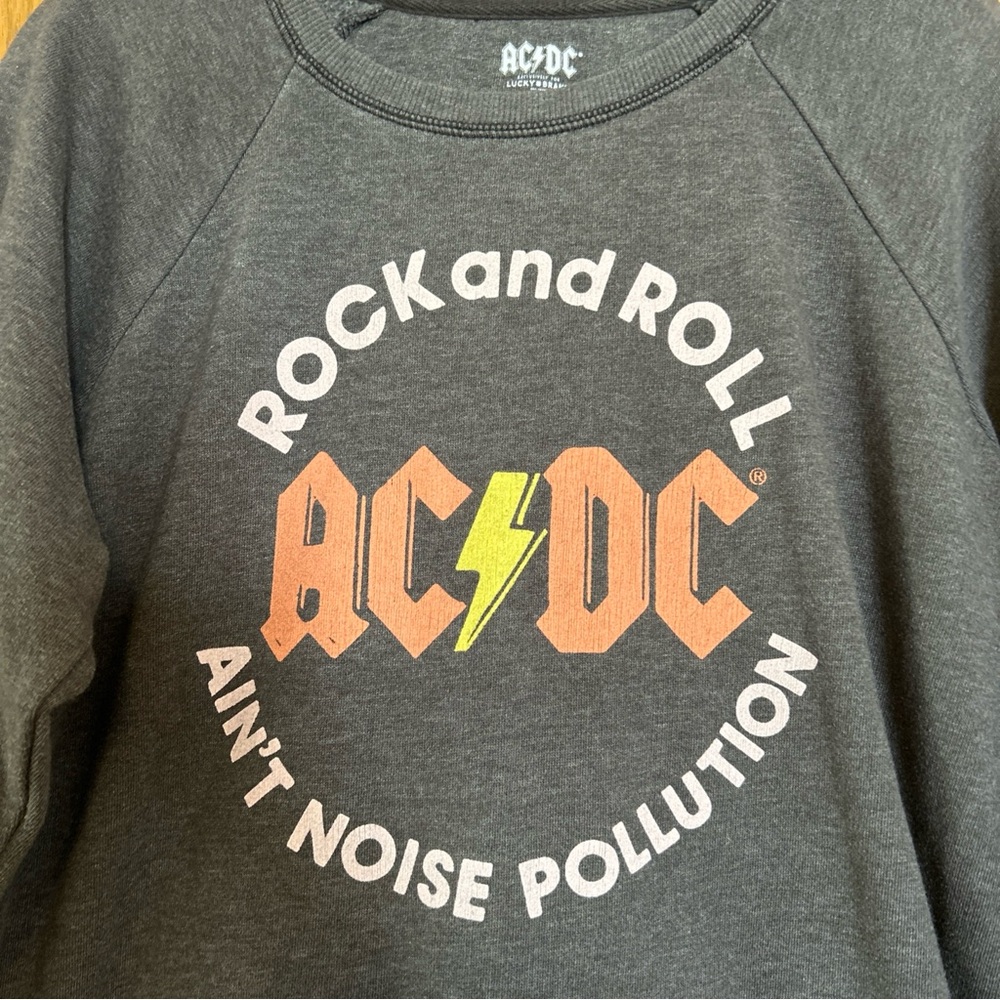 Lucky Brand AC/DC Pullover Sweatshirt Ain’t Noise Pollution Medium - Picture 5 of 8